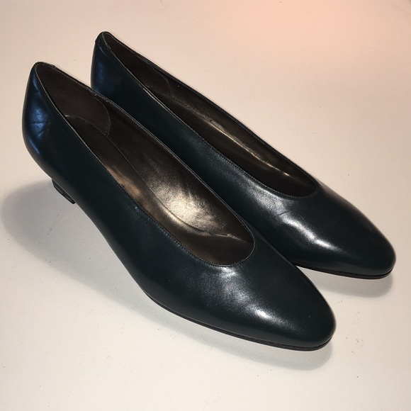 Talbots Spruce Green Heels NIB - Picture 14 of 16